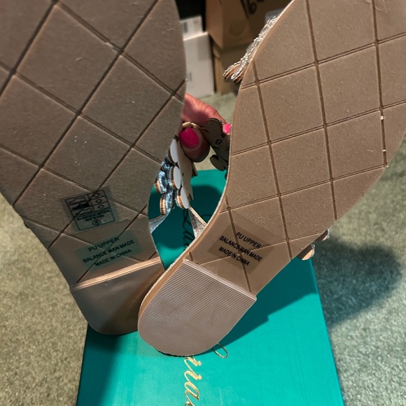 Lauren Lorraine  St. Barts Crystal Flat Slide Sandal  Size   8 New In Box - Picture 4 of 5